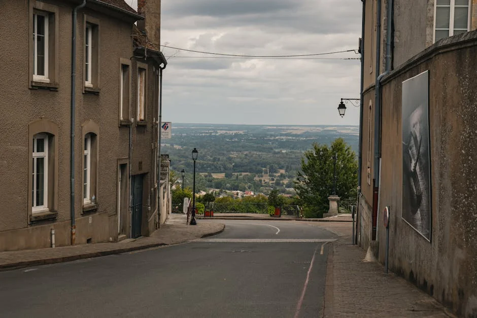 Route panoramique à travers les villages français du Berry